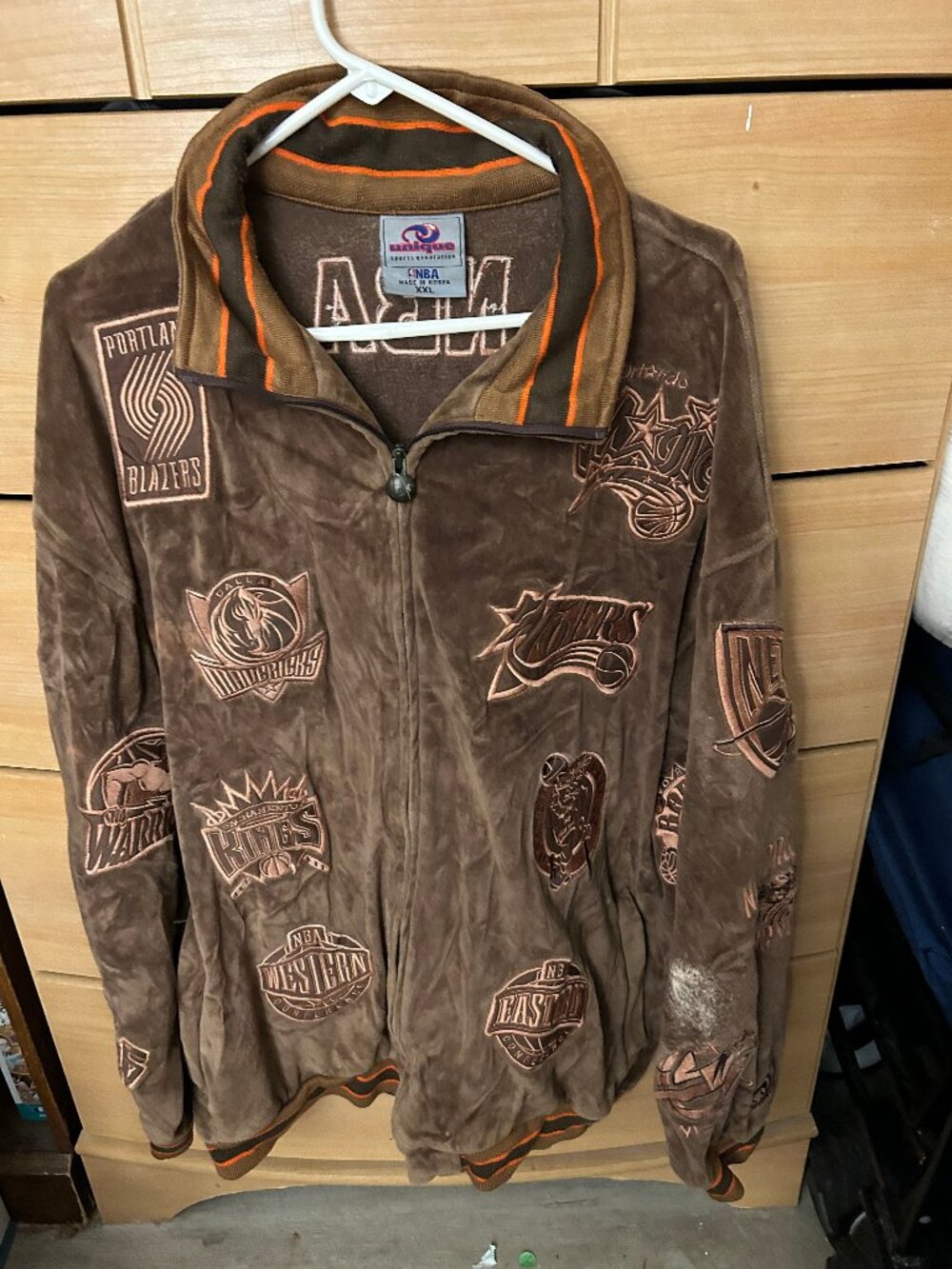 Vintage 1990's NBA Jacket Size XXL Velour Fabric From Unique Sports